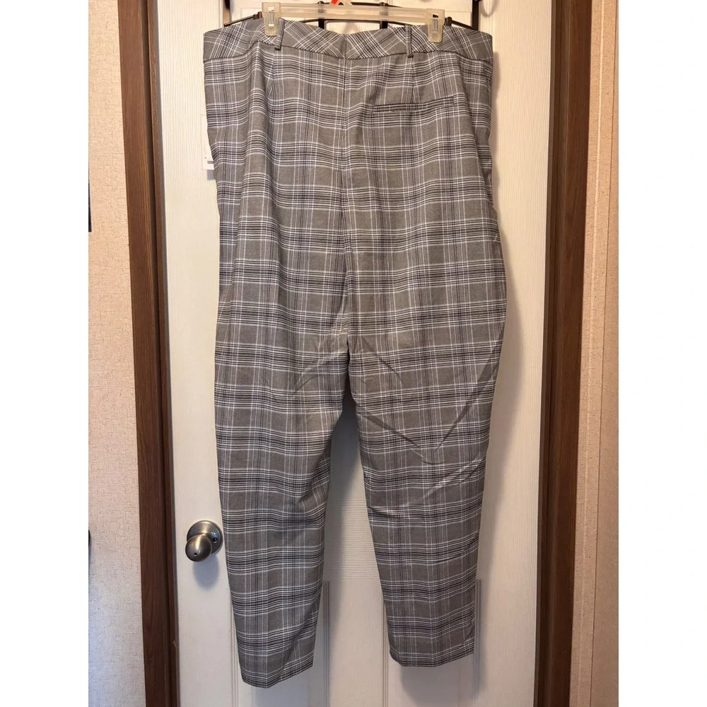 Nordstrom Womens Grey Glen Plaid Pleated Tapered Dress Pants Size 20 NWT